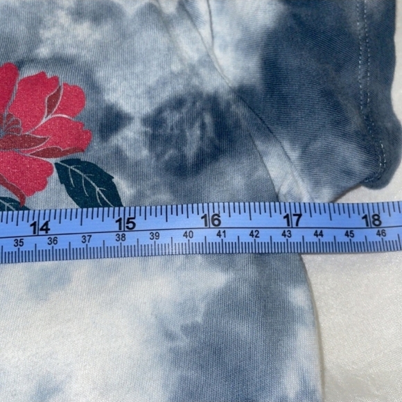 Free State Tie-Dye Floral T-Shirt Large - Picture 7 of 9